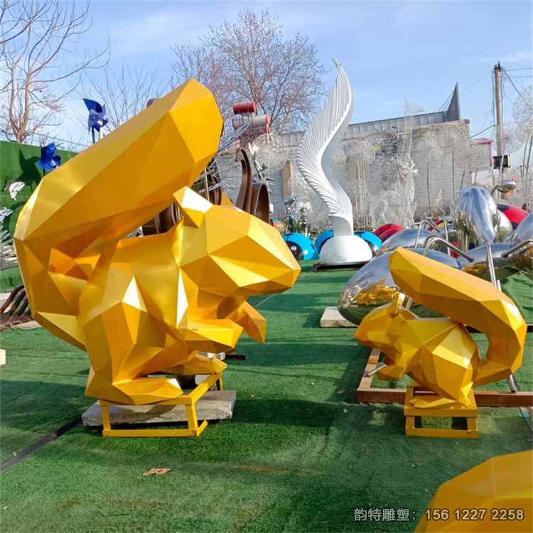 松鼠雕塑18 松鼠雕塑18