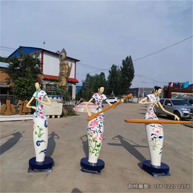 玻璃鋼吹拉彈唱仕女雕塑，抽象音樂(lè)人物雕塑圖片案例